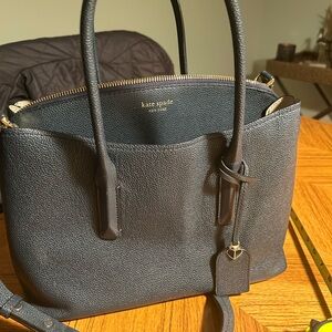 Excellent Condition Kate Spade Navy Blue Tote